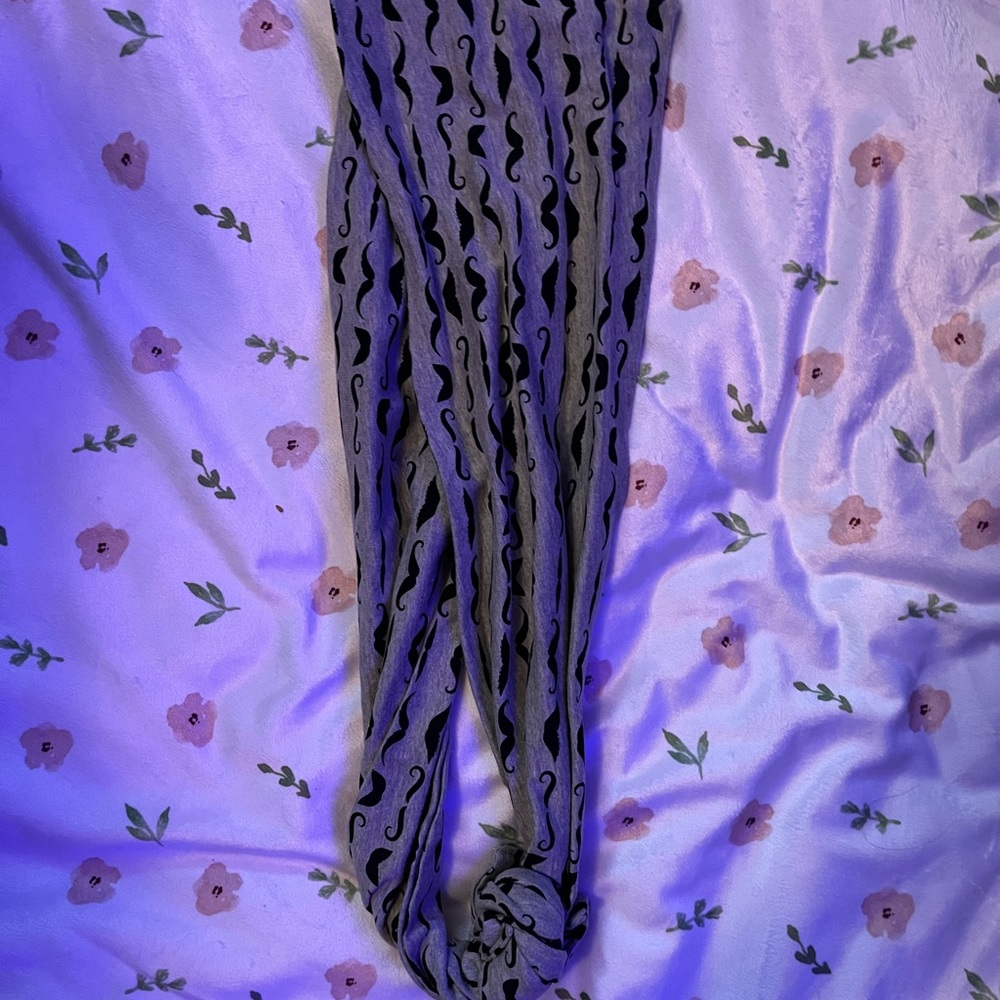 New mustache scarf gray
